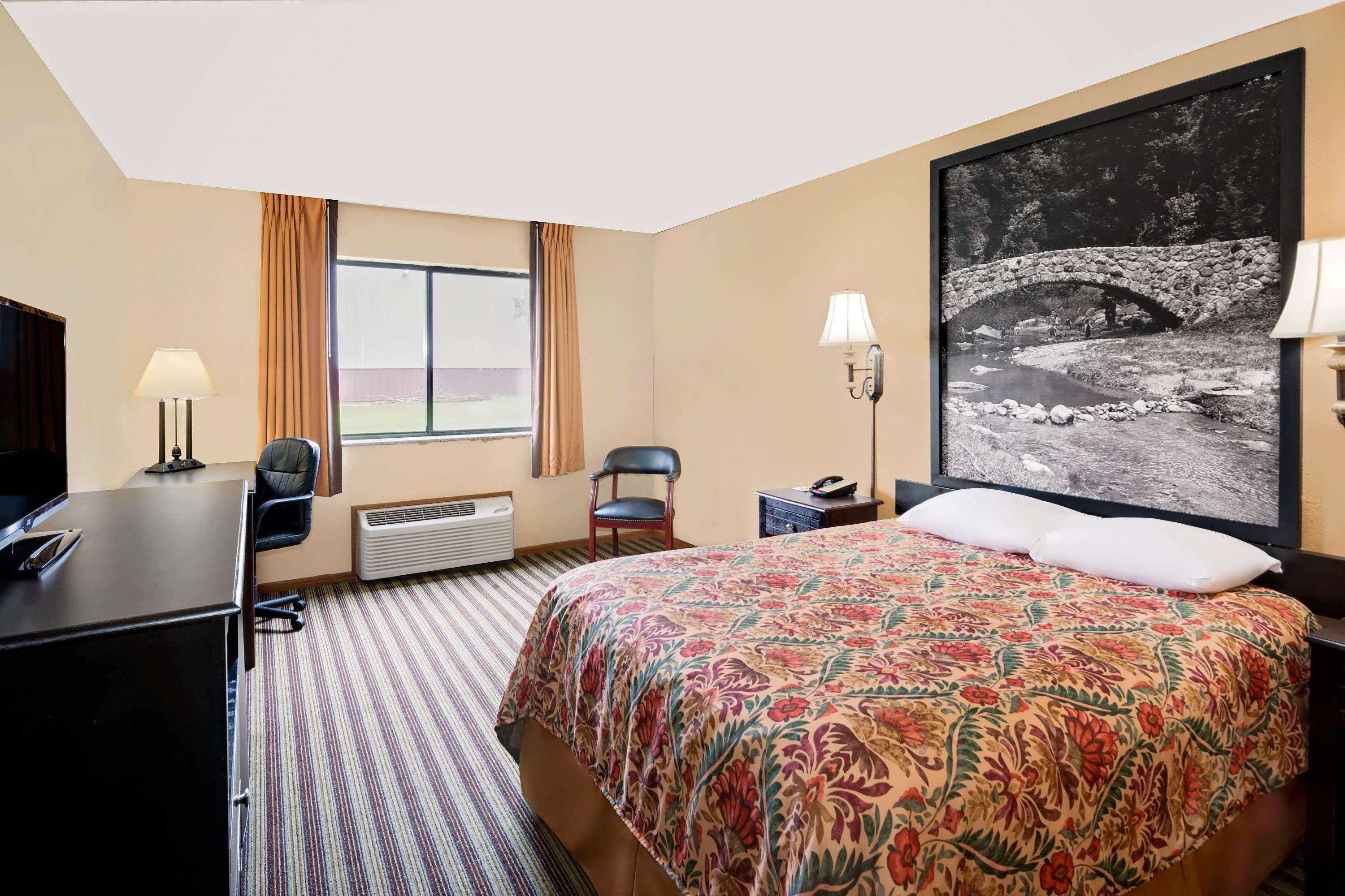 Super 8 By Wyndham Iowa Falls Exteriér fotografie